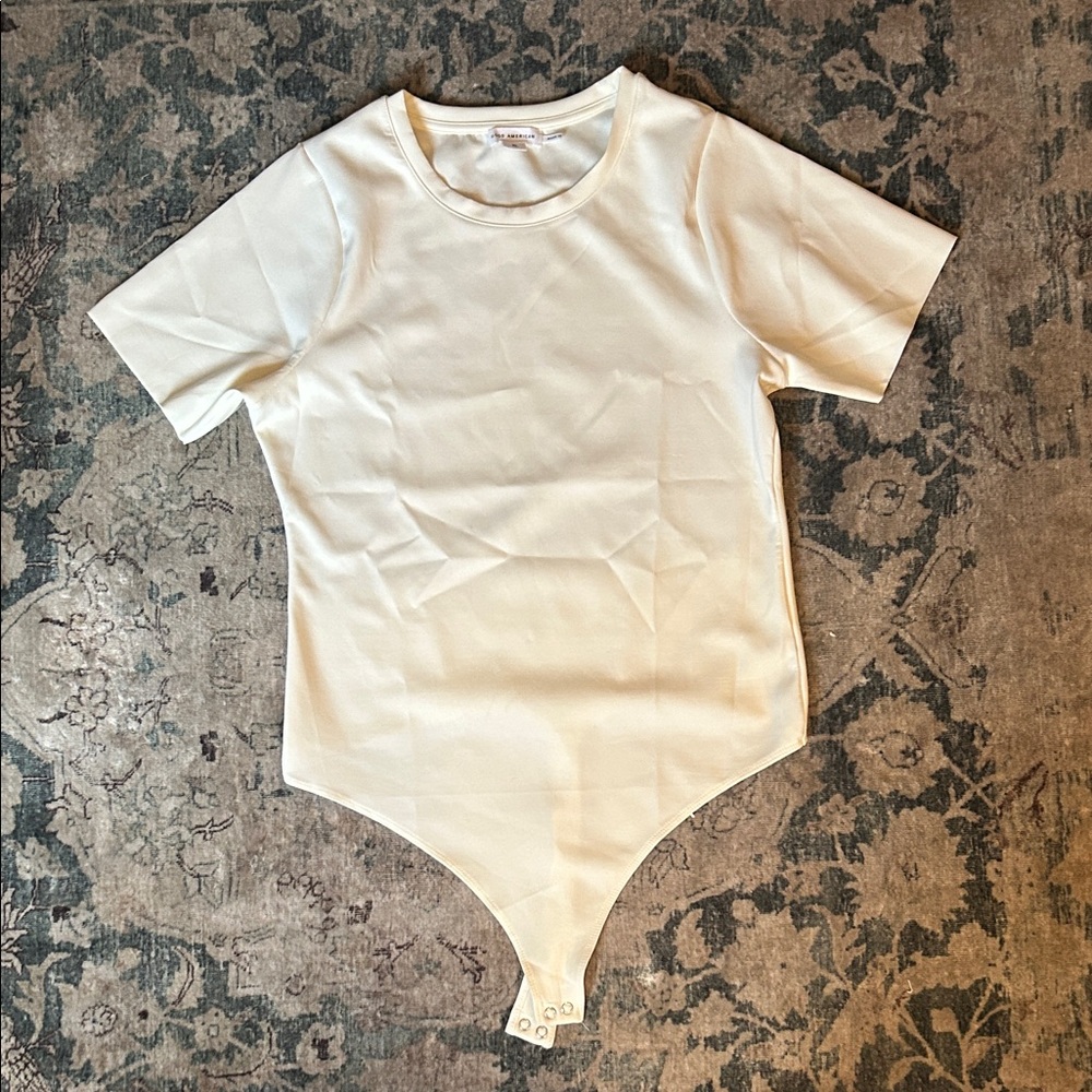 Good American Cream Short-Sleeve Bodysuit